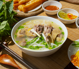 Phở gà chặt